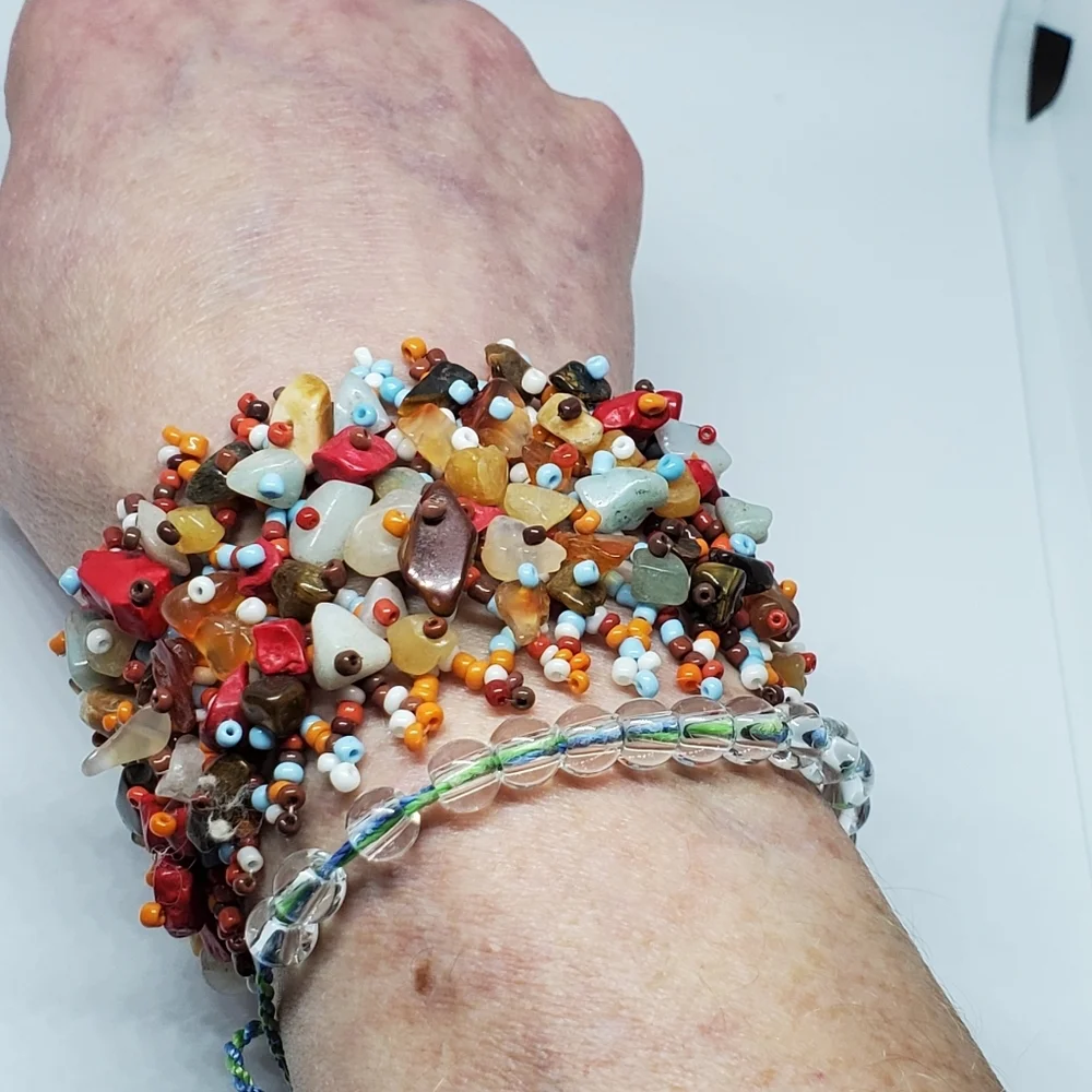 🌺 Gorgeous Vintage Carpet Bracelet - Picture 6 of 6
